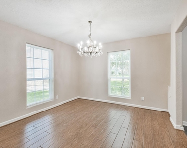 316 Saint Cloud Drive - Photo Thumbnail 19