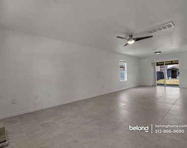 5008 Irvine Lane - Photo Thumbnail 4