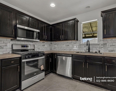 5008 Irvine Lane - Photo Thumbnail 9