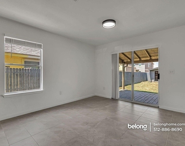 5008 Irvine Lane - Photo Thumbnail 7