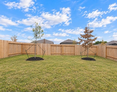 15010 Tremaine Court - Photo Thumbnail 32