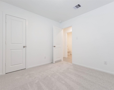 15010 Tremaine Court - Photo Thumbnail 15