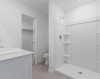 15010 Tremaine Court - Photo Thumbnail 27