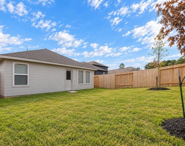 15010 Tremaine Court - Photo Thumbnail 34