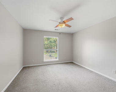 20607 Hoveden Court - Photo Thumbnail 42