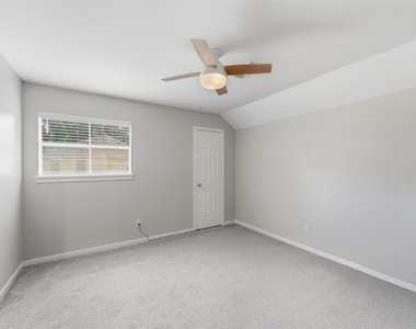 20607 Hoveden Court - Photo Thumbnail 39