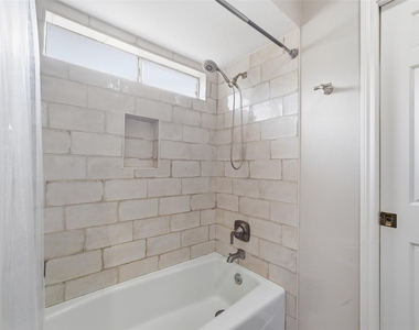 20607 Hoveden Court - Photo Thumbnail 44