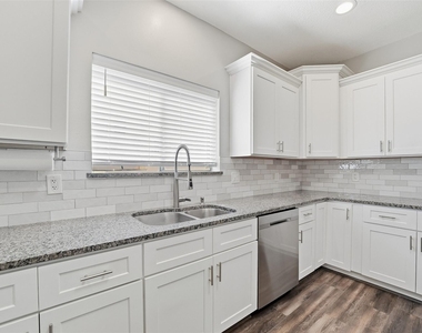 20607 Hoveden Court - Photo Thumbnail 22