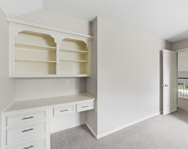20607 Hoveden Court - Photo Thumbnail 40
