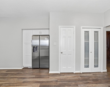20607 Hoveden Court - Photo Thumbnail 24