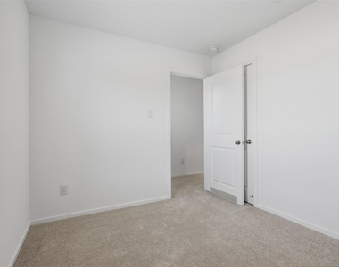 17222 Cymbal Lane - Photo Thumbnail 14