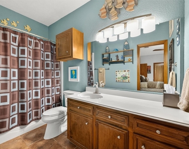 1623 Lake Arbor Drive - Photo Thumbnail 22