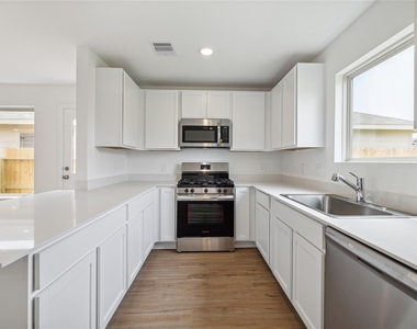 17747 Grove Hill Drive - Photo Thumbnail 5
