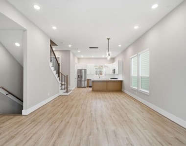 4013 Griggs Road - Photo Thumbnail 27
