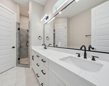 4013 Griggs Road - Photo Thumbnail 7