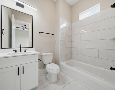 4013 Griggs Road - Photo Thumbnail 8