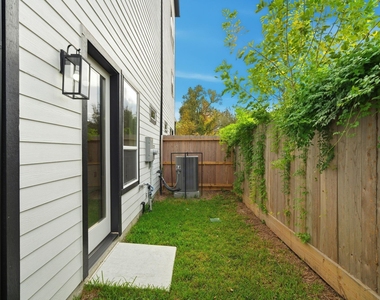 4013 Griggs Road - Photo Thumbnail 2