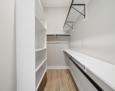 4013 Griggs Road - Photo Thumbnail 11