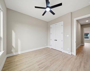 4013 Griggs Road - Photo Thumbnail 16