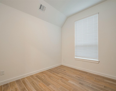 235 Sky Top Drive - Photo Thumbnail 2