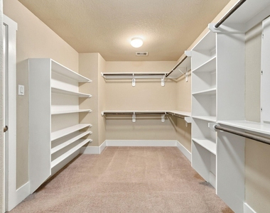 5833 Katy Street - Photo Thumbnail 18