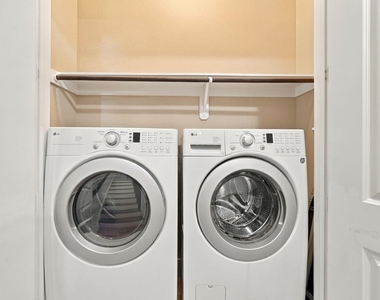 5833 Katy Street - Photo Thumbnail 13