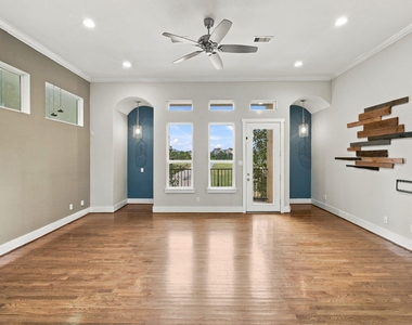 5833 Katy Street - Photo Thumbnail 4
