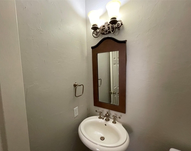 23 S Bristol Oak Court - Photo Thumbnail 5
