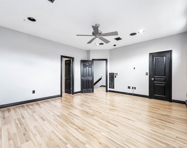 2503 Dallas Street - Photo Thumbnail 28