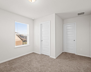 11203 Pavonia Creek Court - Photo Thumbnail 31