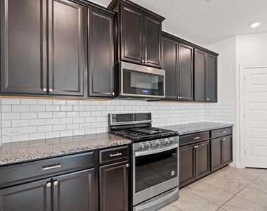 11203 Pavonia Creek Court - Photo Thumbnail 12