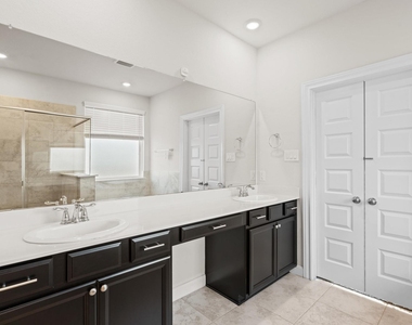 11203 Pavonia Creek Court - Photo Thumbnail 16