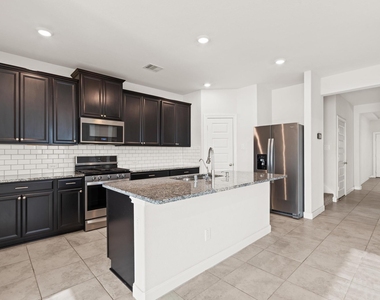 11203 Pavonia Creek Court - Photo Thumbnail 11