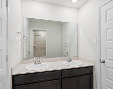 11203 Pavonia Creek Court - Photo Thumbnail 29
