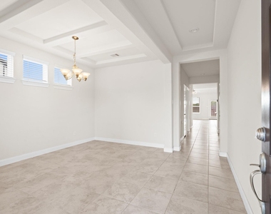 11203 Pavonia Creek Court - Photo Thumbnail 3