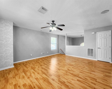 26986 Crown Haven Drive - Photo Thumbnail 7
