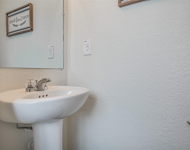 21155 N Gosling Road - Photo Thumbnail 9