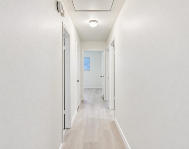 3030 S Blue Meadow Circle - Photo Thumbnail 10