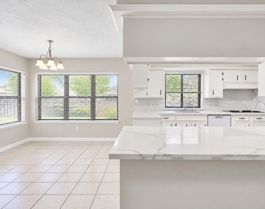 3030 S Blue Meadow Circle - Photo Thumbnail 13