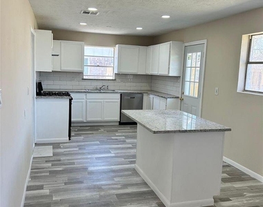 3822 Ebbtide Drive - Photo Thumbnail 1