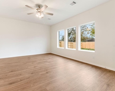 426 Magnolia Street - Photo Thumbnail 22