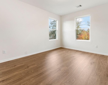 426 Magnolia Street - Photo Thumbnail 21