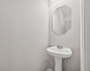 15411 Formaston Drive - Photo Thumbnail 14