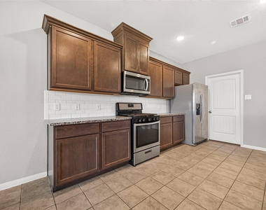 15411 Formaston Drive - Photo Thumbnail 9