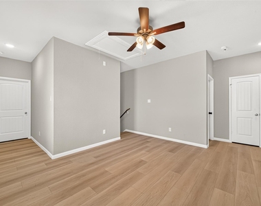 15411 Formaston Drive - Photo Thumbnail 18