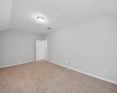 208 Salange Lane - Photo Thumbnail 13