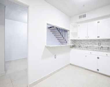 2503 Mccue Road - Photo Thumbnail 6