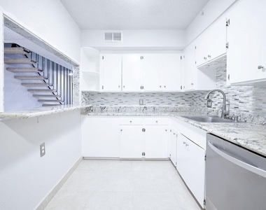 2503 Mccue Road - Photo Thumbnail 7