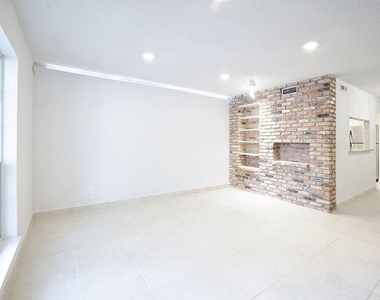 2503 Mccue Road - Photo Thumbnail 2