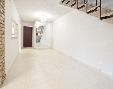 2503 Mccue Road - Photo Thumbnail 3